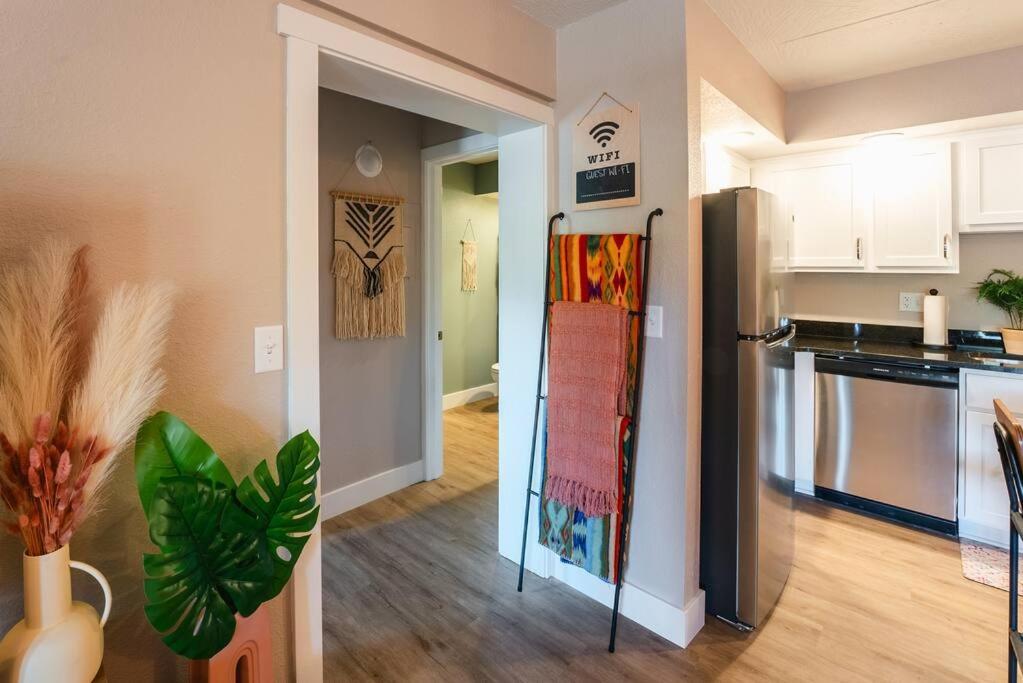 Pet Friendly Boho Condo With Pool--Fitness Center--Next To The Branson Landing--Close To Convention Center And Kanakuk Zewnętrze zdjęcie