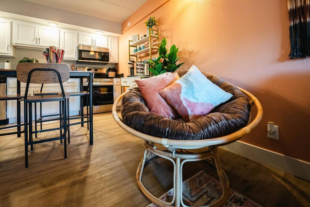 Pet Friendly Boho Condo With Pool--Fitness Center--Next To The Branson Landing--Close To Convention Center And Kanakuk Zewnętrze zdjęcie