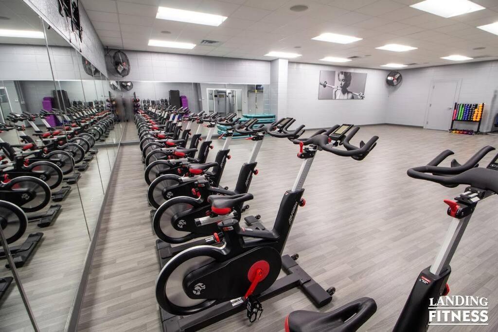 Pet Friendly Boho Condo With Pool--Fitness Center--Next To The Branson Landing--Close To Convention Center And Kanakuk Zewnętrze zdjęcie